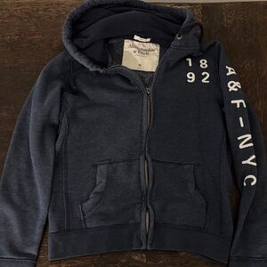 Y2K vintage Abercrombie & Fitch muscle hoodie. Sz M